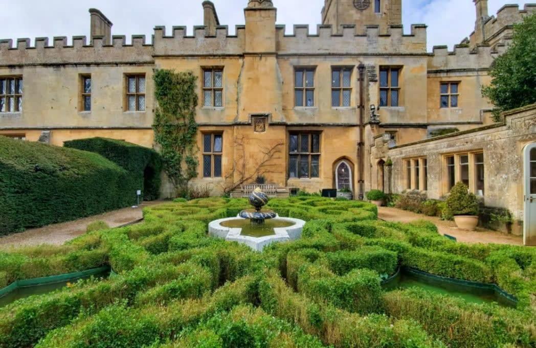 Large Stylish Luxury Cotswold Cottage - Ideal For Families, W/ Ev Charging Andoversford Екстер'єр фото