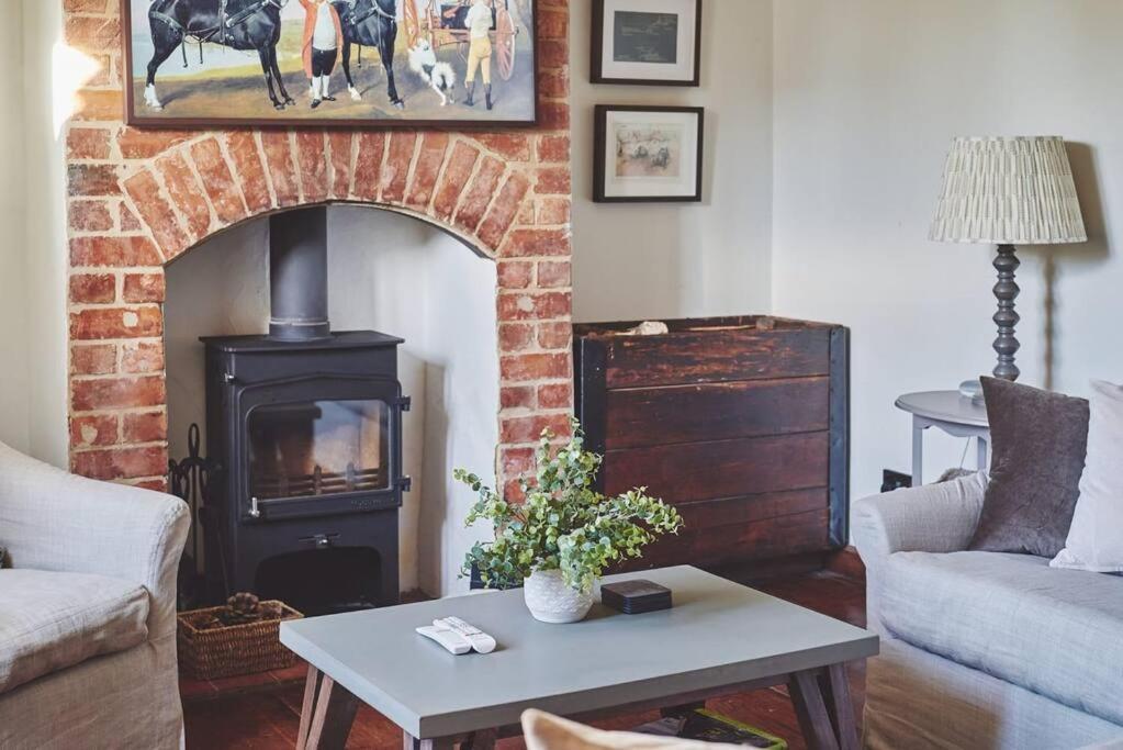 Large Stylish Luxury Cotswold Cottage - Ideal For Families, W/ Ev Charging Andoversford Екстер'єр фото